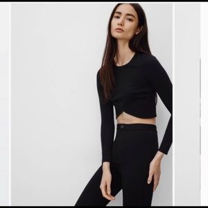 NWOT Aritzia Talula Darling crop top